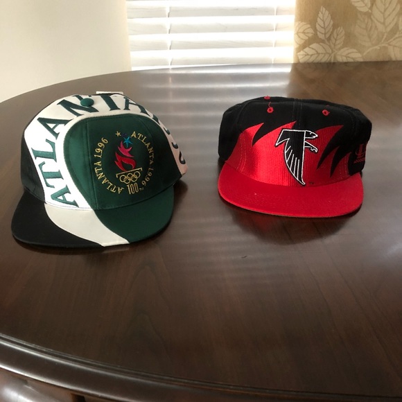 logo athletic sharktooth snapback